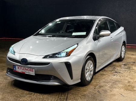 2021 Toyota Prius HYBRID 1.8L AUTOMATIC - REVERSE CAMERA - CRUISE CONTROL - FACTORY ALLOY WHEELS - PARKING SENSORS €20,950 thumbnail