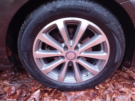 2017 Mercedes-Benz E Class - thumbnail 33