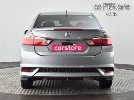 2017 Honda Grace GRACE DAA GM4 4 DR AUTO €15,480