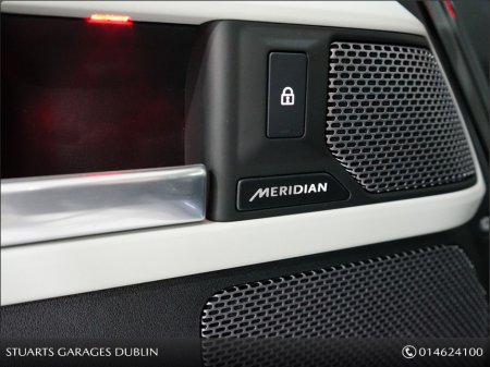 2023 Land Rover Defender - thumbnail 16