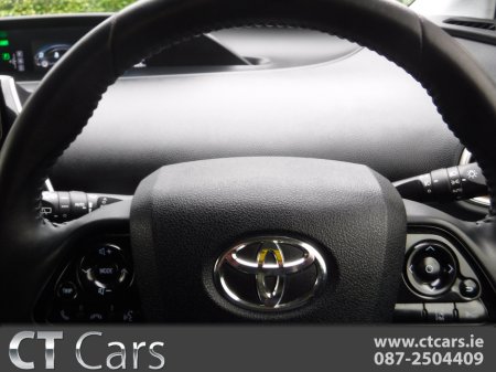 2018 Toyota Prius 1.8 AUTO HYBRID LOW MILES HIGH SPEC €15,950 thumbnail