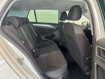 2017 Volkswagen Golf 1.2 TSI 110 bhp DSG Comfortline €13,995 thumbnail