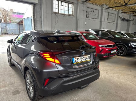 2023 Toyota C-HR HYBRID SOL 4DR AUTO €25,499 thumbnail