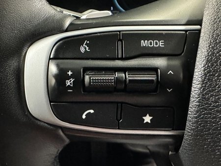 2023 Kia Sportage Plug In Hybrid 4x4 K3 €34,900 thumbnail