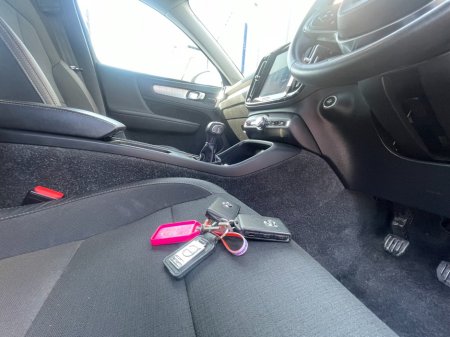 2020 Volvo XC40 - thumbnail 23