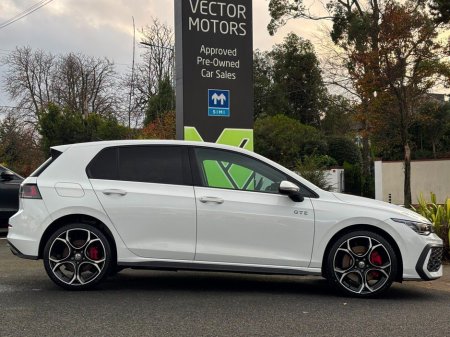2025 Volkswagen Golf GTE TSI MK 8.5 LONGER RANGE €41,995 thumbnail