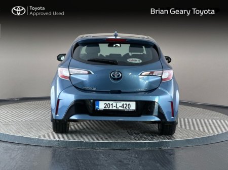 2020 Toyota Corolla HYBRID LUNA H/B €20,950 thumbnail