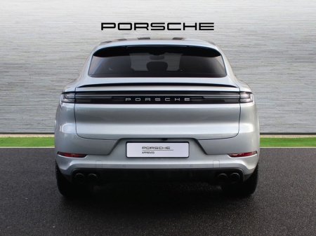 2024 Porsche Cayenne E-Hybrid Coupe €105,000 thumbnail