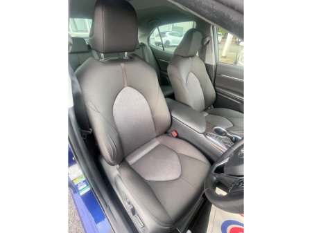 2017 Toyota Camry - thumbnail 12