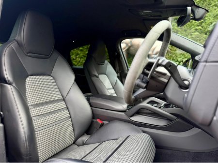 2024 Porsche Cayenne - thumbnail 19