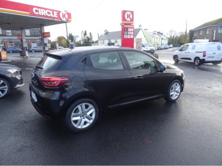 2022 Renault Clio - thumbnail 10