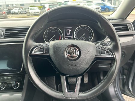 2020 Skoda Superb - thumbnail 18