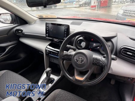 2022 Toyota Yaris - thumbnail 6