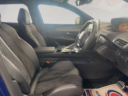 2018 Peugeot 3008 - thumbnail 11