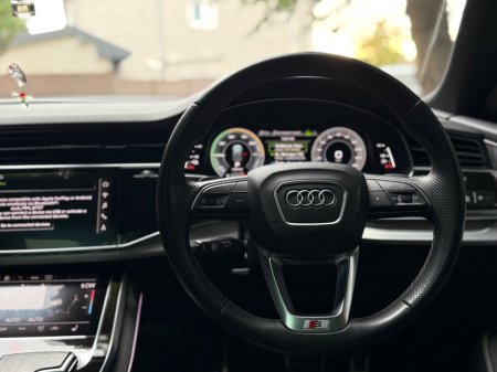 2021 Audi Q8 - thumbnail 6