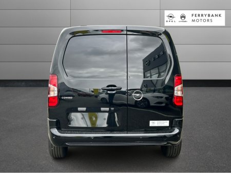 2026 Opel Combo Sportive €24,182 thumbnail