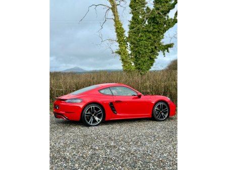 2018 Porsche 718 - thumbnail 11