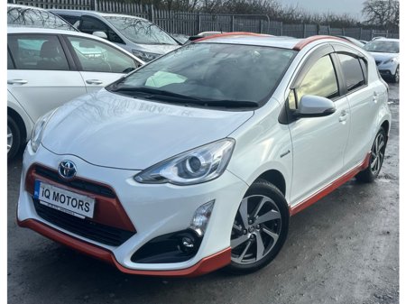 2017 Toyota Aqua - thumbnail 3