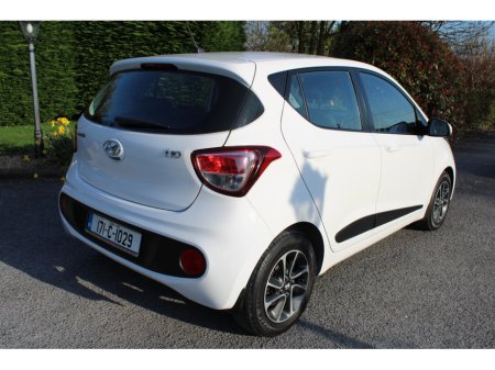 2017 Hyundai i10 - thumbnail 2