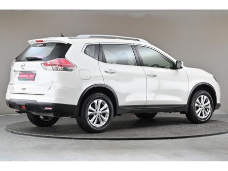 2017 Nissan X-Trail 1.6D XE 6SPD 5SEATS €16,890 thumbnail