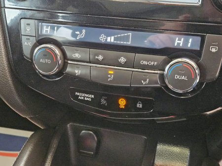 2016 Nissan Qashqai - thumbnail 11