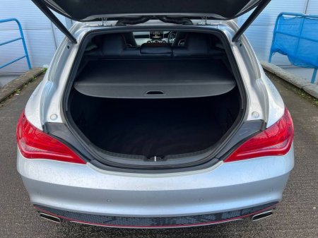 2015 Mercedes-Benz CLA Class CLA180 SHOOTING BRAKE AMG-LINE 1.6 AUTO // PANORAMIC SUNROOF // FULL SERVICE HISTORY // €18,950 thumbnail