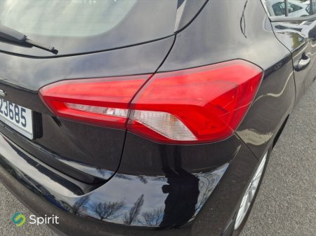 2019 Ford Focus - thumbnail 20