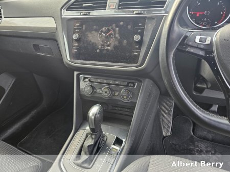 2021 Volkswagen Tiguan - thumbnail 8