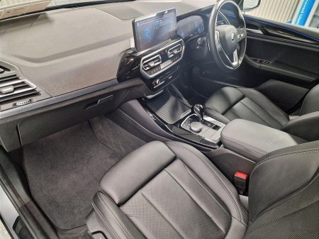 2024 BMW X3 xDrive30e xLine €54,975 thumbnail