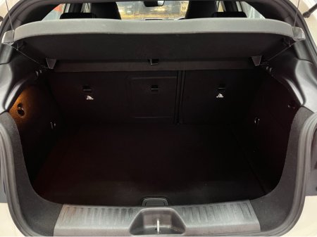 2016 Mercedes-Benz A Class €15950! 2016 MERCEDES-BENZ A180 STYLE 1.6 AUTOMATIC / CRUISE CONTROL / REVERSE CAMERA / PADDLE SHIFTERS AND MORE €15,950 thumbnail