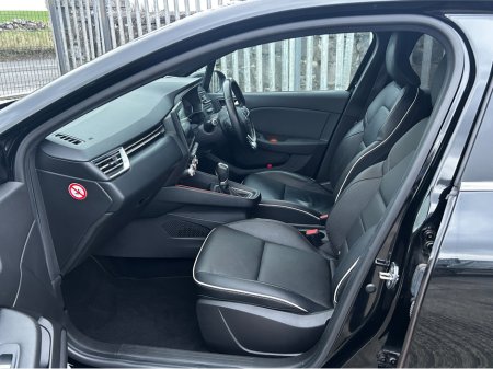 2021 Renault Clio TCE Automatic 1.3 €18,995 thumbnail