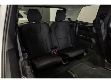 2025 Volvo XC90 - thumbnail 15