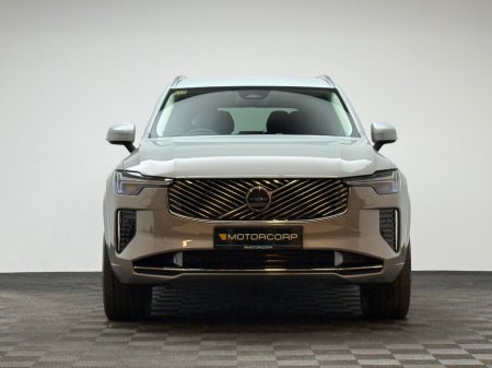 2025 Volvo XC90 - thumbnail 2