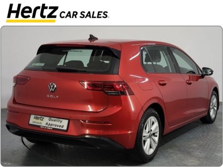 2024 Volkswagen Golf LIFE 110HP Petrol Manual €25,995 thumbnail