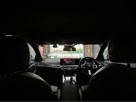 2022 BMW i4 - thumbnail 17