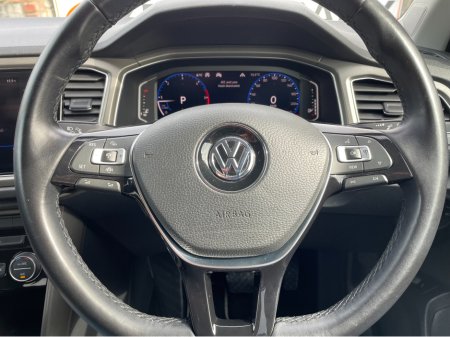 2021 Volkswagen T-Roc - thumbnail 17