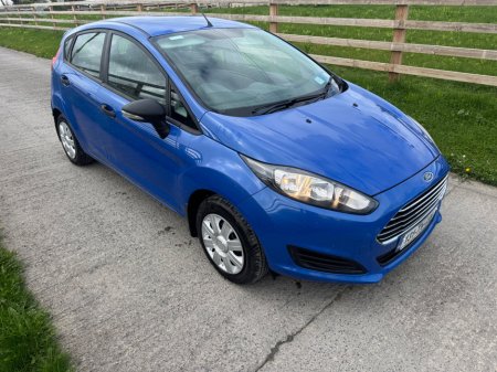 2013 Ford Fiesta - thumbnail 7