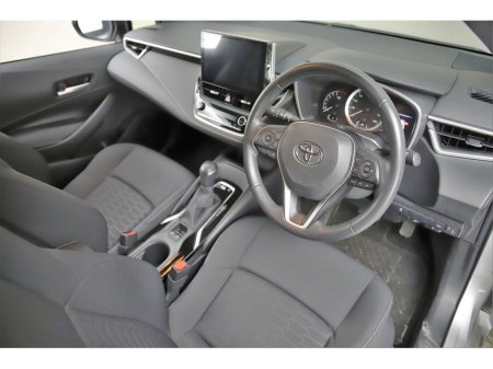 2018 Toyota Corolla - thumbnail 13