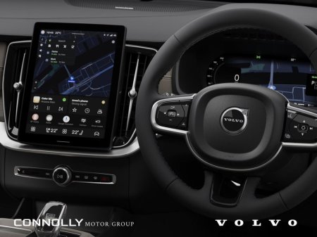 2026 Volvo XC90 T8 Plus Dark PHEV €105,190 thumbnail