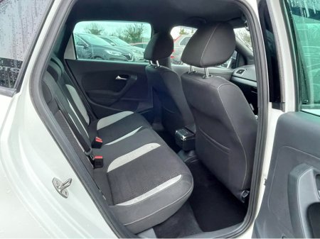 2014 Volkswagen Polo R LINE CL 1.6 TDI 90HP MANUAL 5SPEED 5DR €9,450 thumbnail