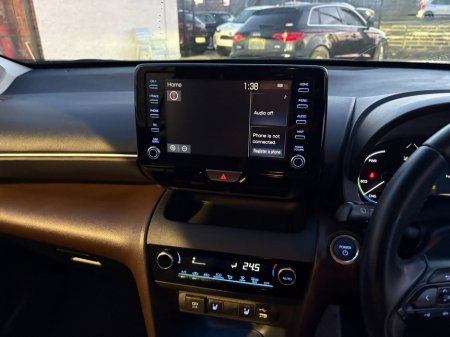 2021 Toyota Yaris 1.5 Hybrid 5Dr Luna €24,950 thumbnail