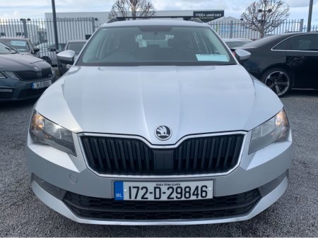 2017 Skoda Superb  €14,999