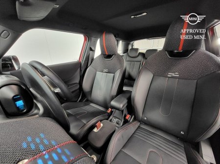 2025 MINI Hatch COOPER Cooper Sport Auto €40,975 thumbnail