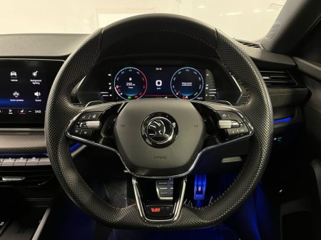 2023 Skoda Octavia - thumbnail 5