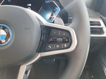 2026 BMW 3 Series - thumbnail 18