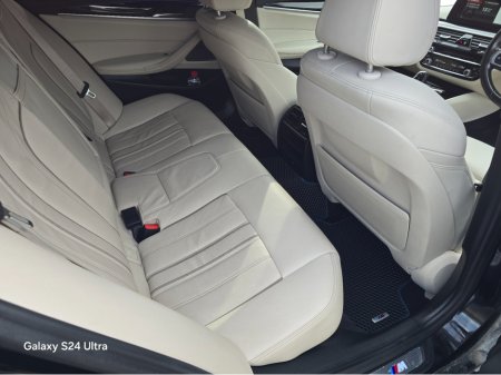 2018 BMW 5 Series - thumbnail 4