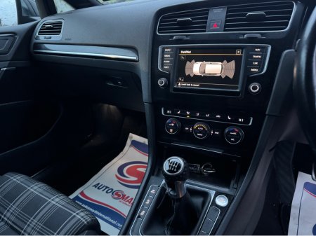 2016 Volkswagen Golf 2.0 TDI GTD 184PS 5DR €14,950 thumbnail