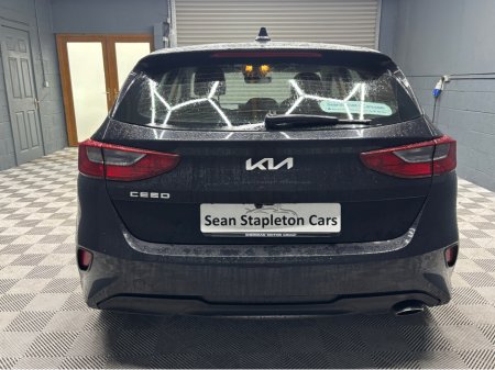 2023 Kia Ceed 1.6 D MHEV K2 MY23 5DR €19,950 thumbnail