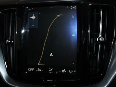 2018 Volvo XC60 D4 AWD Momentum 5DR €23,250 thumbnail