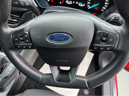 2021 Ford Focus ST-LINE EDITION 5DR 1.5 TD 120 M6 €21,950 thumbnail